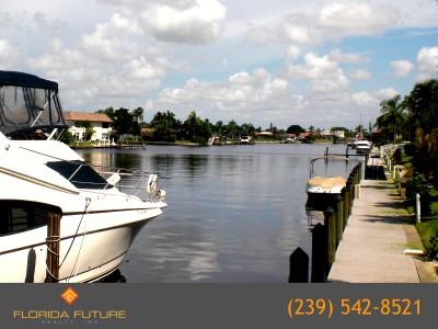 Cape Coral Canal Living